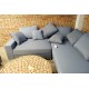 Jasnoniebieska sofa